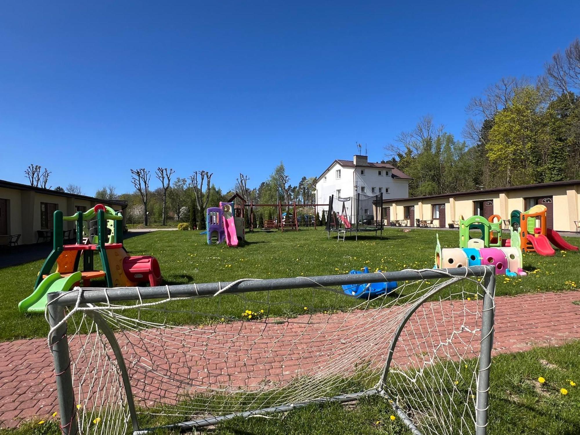 Osrodek Rodzinny "Pod Wydmami" Przy Plazy , Plac Zabaw , Rowery Sarbinowo Exterior foto